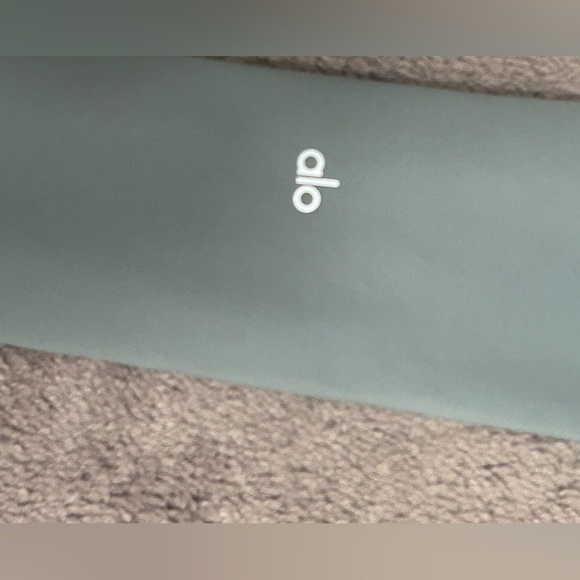 Alo Yoga High-Waist Leggings XS - Picture 3 of 4